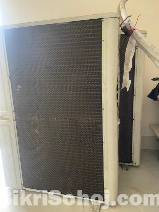 Transtec 4/4.5 Ton Cassette Ac with 4 Split